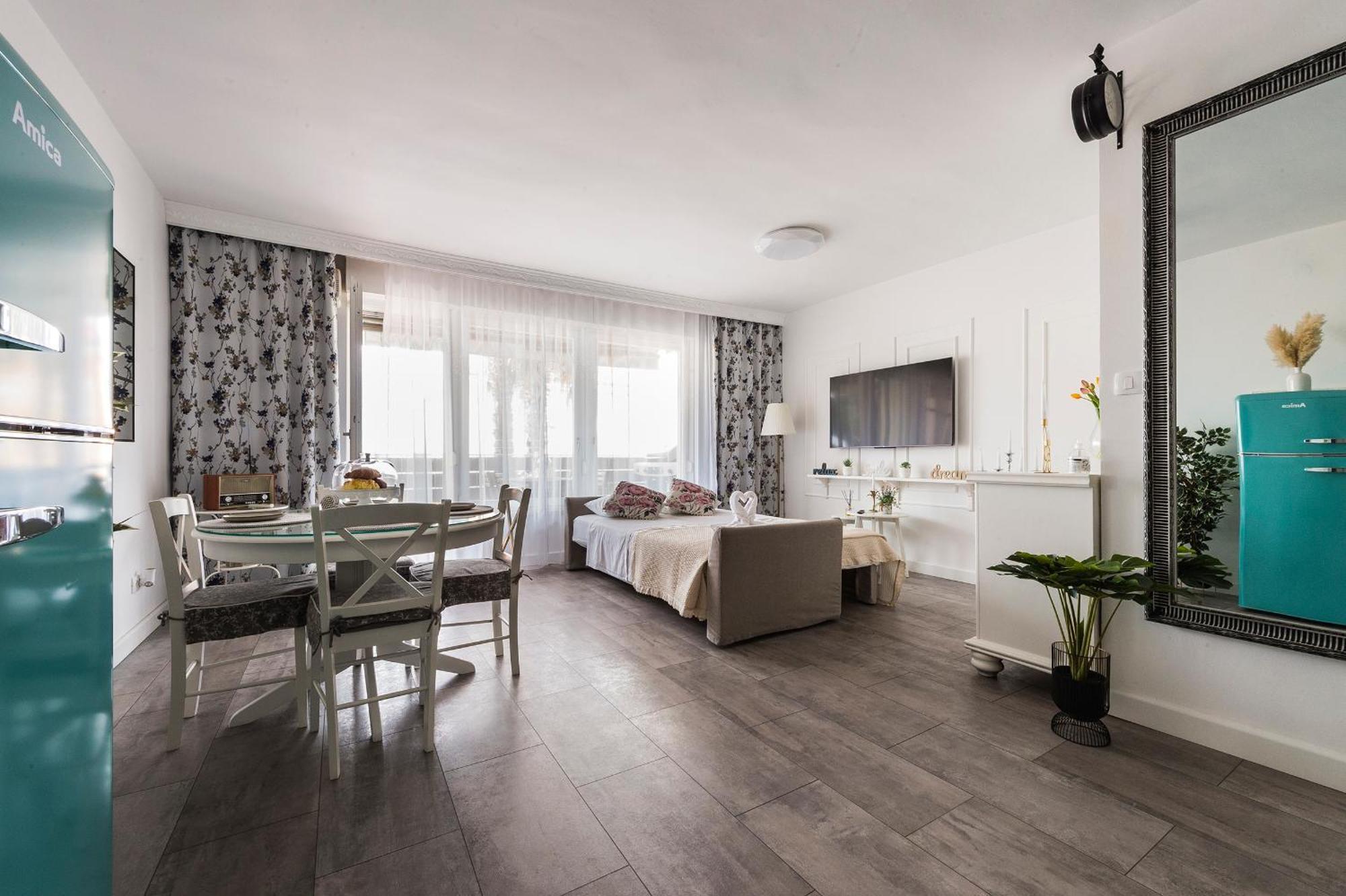 Apartman Hill โปดสตรานา ภายนอก รูปภาพ