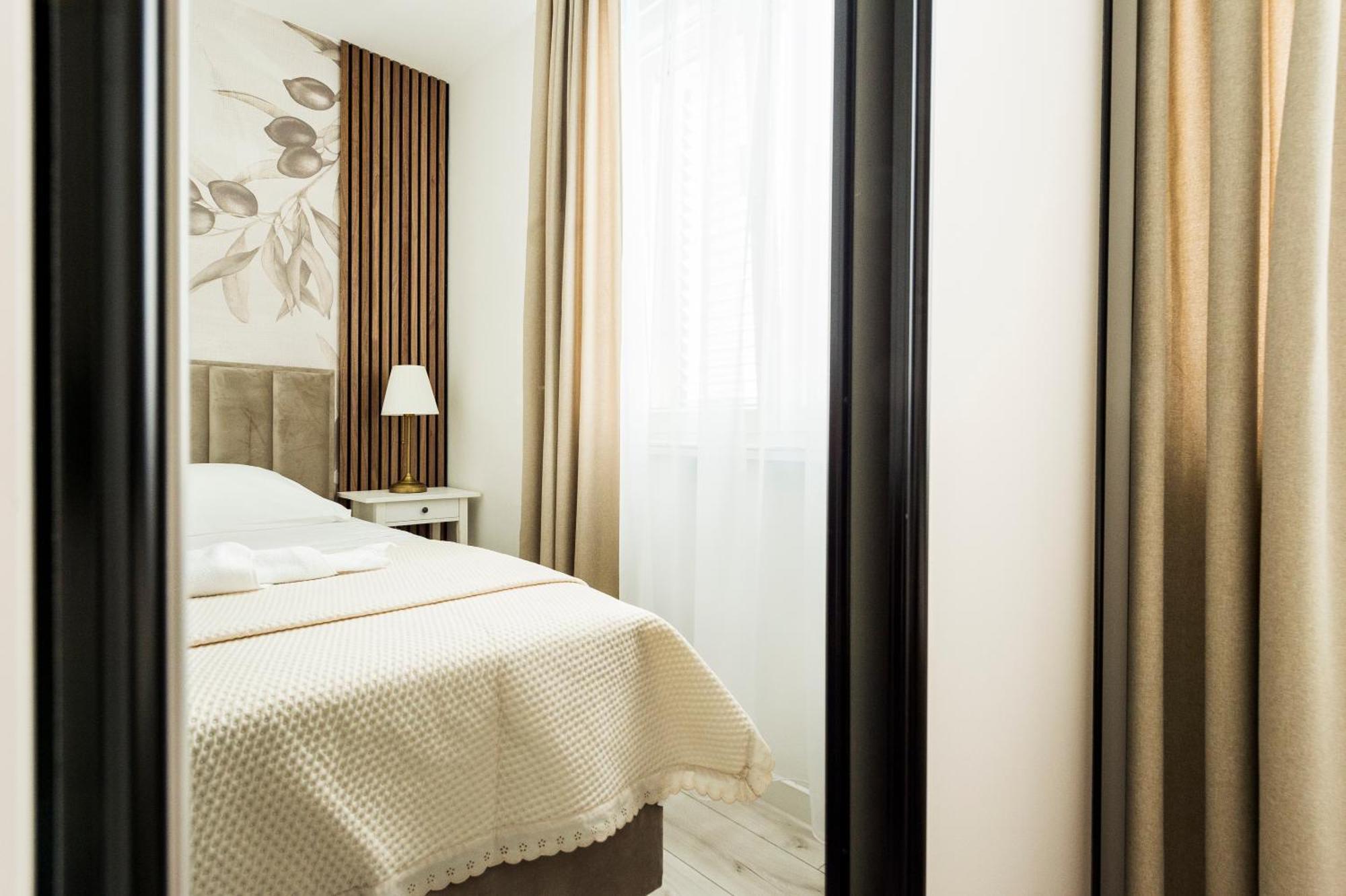 Apartman Hill โปดสตรานา ภายนอก รูปภาพ